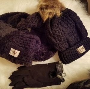 Ugg hat,scarf, and gloves set black
